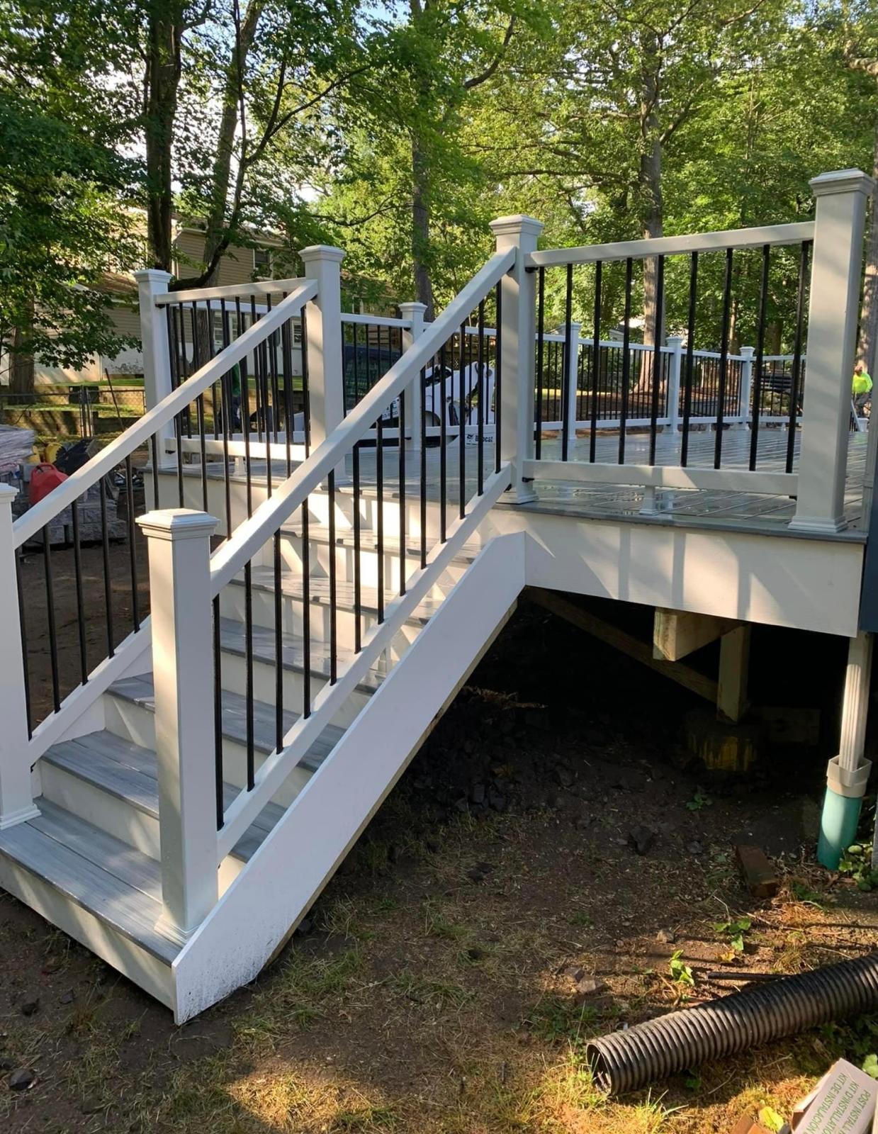 Single Level Deck - Image 5